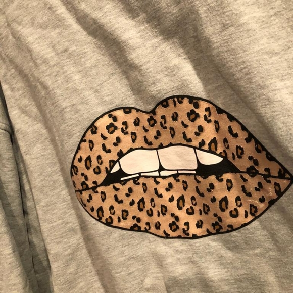 Leapord print lips Sweatshirt - Picture 5 of 8